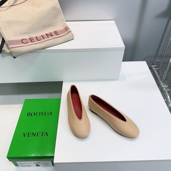 Bottega Veneta Women Slipper-30
